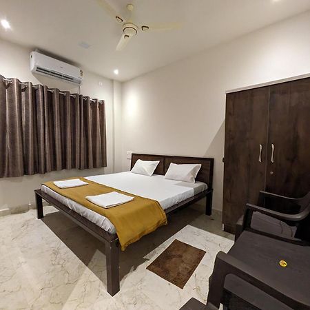 Hotel Madhusudan Executive Kolhapur Eksteriør billede