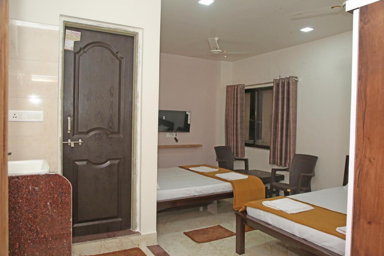 Hotel Madhusudan Executive Kolhapur Eksteriør billede