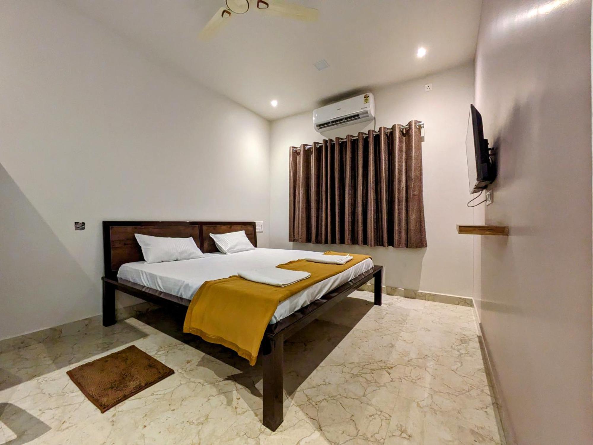 Hotel Madhusudan Executive Kolhapur Eksteriør billede